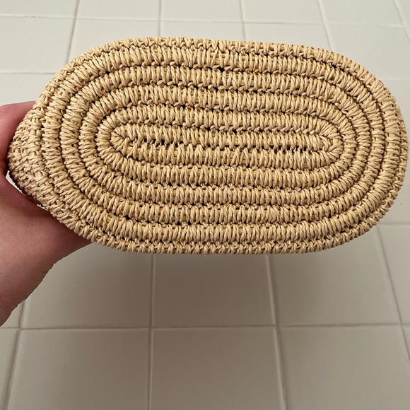 Lauren Ralph Lauren Woven Straw Medium Brie Tote Bag - Picture 6 of 8